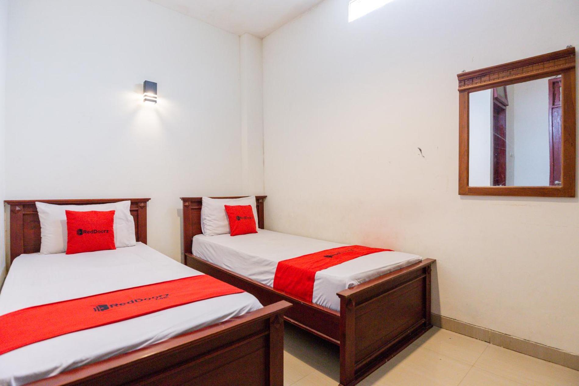 Guest house Reddoorz @ Raya Ngagel 2 Surabaya